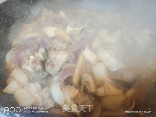 红烧萝卜焖羊肉步骤8