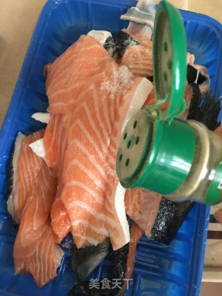 酒香三文鱼骨步骤3