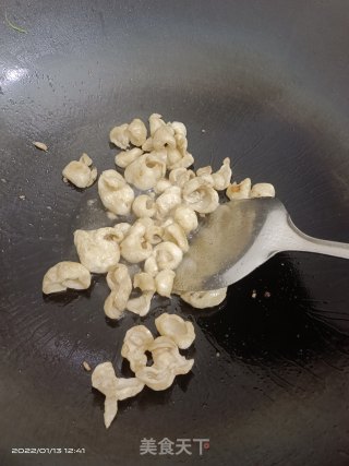 蒜苗肥肠西蓝花步骤4