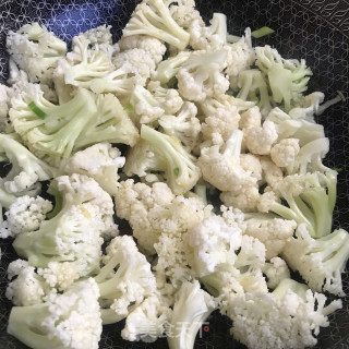 家常小炒菜花步骤6 家常小炒菜花步骤6