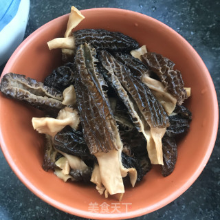 羊肚菌炒佛手瓜步骤5