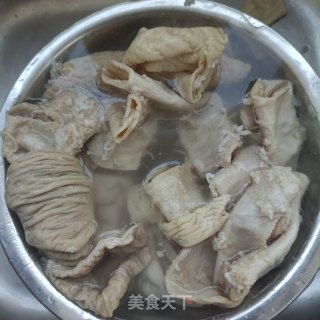 彩椒炒大肠步骤4