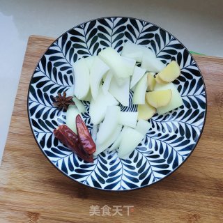 蔬菜炖鱼头步骤4