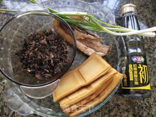 香干蒸腊肉步骤1
