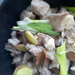 白萝卜炖牛腩步骤4