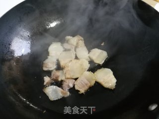 西兰花炒回锅肉步骤7