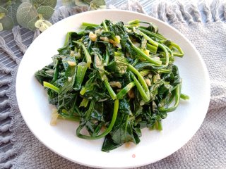 蒜蓉菠菜步骤8