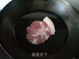 胡萝卜炒回锅肉步骤2