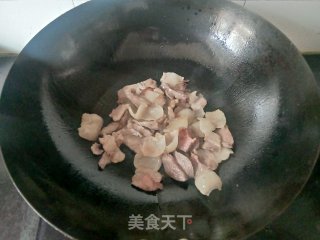 胡萝卜炒回锅肉步骤5