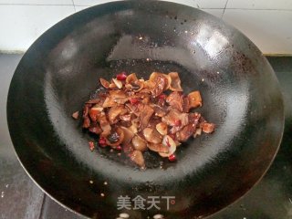 胡萝卜炒回锅肉步骤7