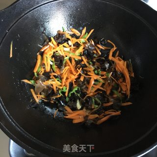 木耳炒胡萝卜步骤7