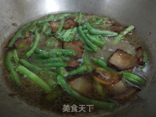 腊肉炖豆角步骤6