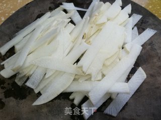 五花肉烧萝卜片步骤2
