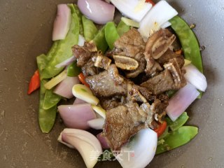 荷兰豆洋葱炒牛仔骨步骤14