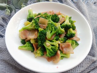 五花肉炒西蓝花步骤12