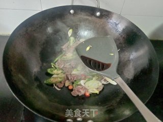 大葱青椒炒牛肉步骤11