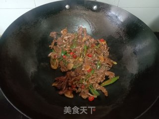 大葱青椒炒牛肉步骤13