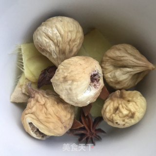 红烧果味排骨步骤2
