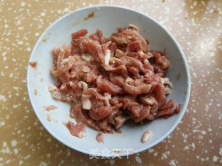 雪菜冬笋炒肉丝步骤2