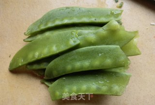 荷兰豆小米椒炒鸡蛋步骤1