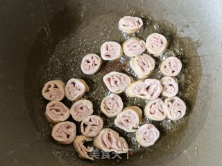 孜然辣椒煸小肠步骤5