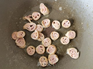 孜然辣椒煸小肠步骤6