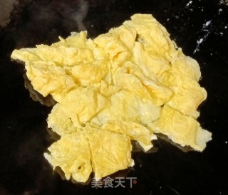 火腿肠炒鸡蛋步骤9