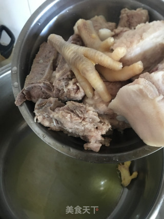 排骨焖萝卜步骤3