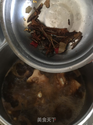 排骨焖萝卜步骤4