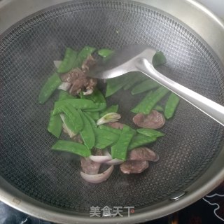 腊肠鸡蛋炒荷兰豆步骤14