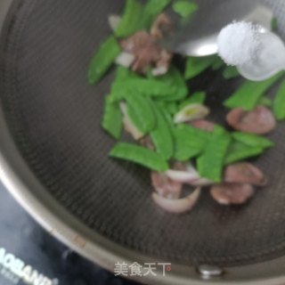 腊肠鸡蛋炒荷兰豆步骤15