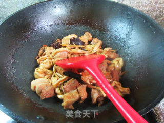 黄花菜千张结烧五花肉步骤10