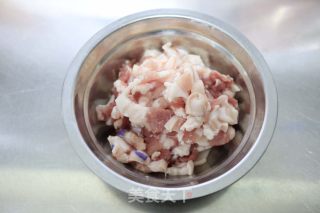 辣椒豆腐干小炒肉步骤2