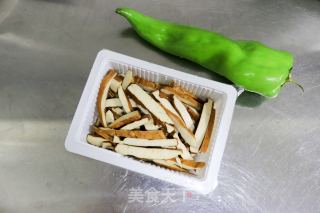 辣椒豆腐干小炒肉步骤3