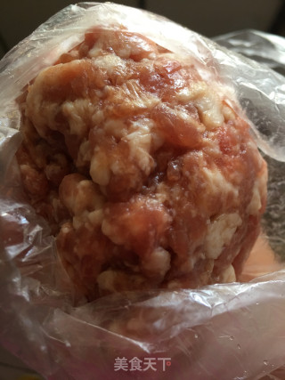 胡萝卜洋葱炒肉末步骤1