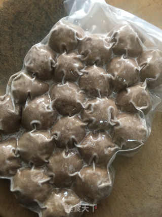 牛肉丸茼蒿步骤1