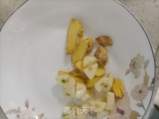 辣椒炒驴肉步骤2
