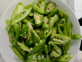 辣椒炒驴肉步骤1