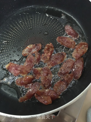 香芹荷兰豆炒腊肠步骤5