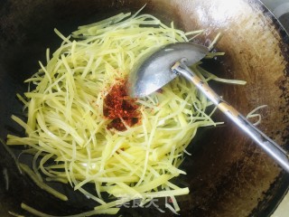 土豆丝炒酸菜步骤5