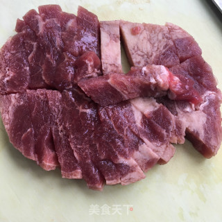 牛肉炒腐竹步骤2
