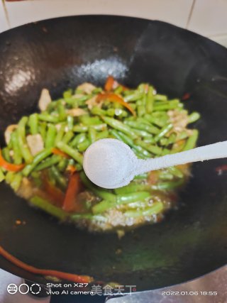 肉丝烧四季豆步骤5