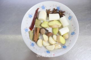 电饭煲炖牛肋条步骤3