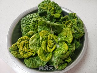 黄心菜炒回锅肉步骤1