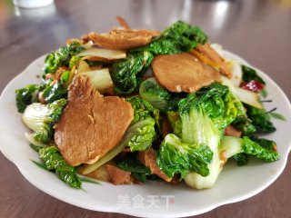 黄心菜炒回锅肉步骤8