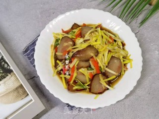 蒜黄炒腊肉步骤6
