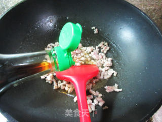 肉末胡萝卜炒毛豆步骤7