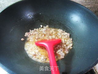 肉末胡萝卜炒毛豆步骤8
