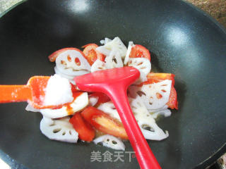 番茄炒莲藕步骤6
