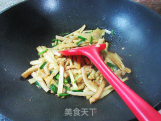 牛肚炒冬笋步骤9